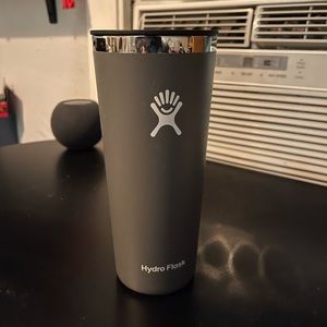 22oz. Grey Hydroflask tumbler